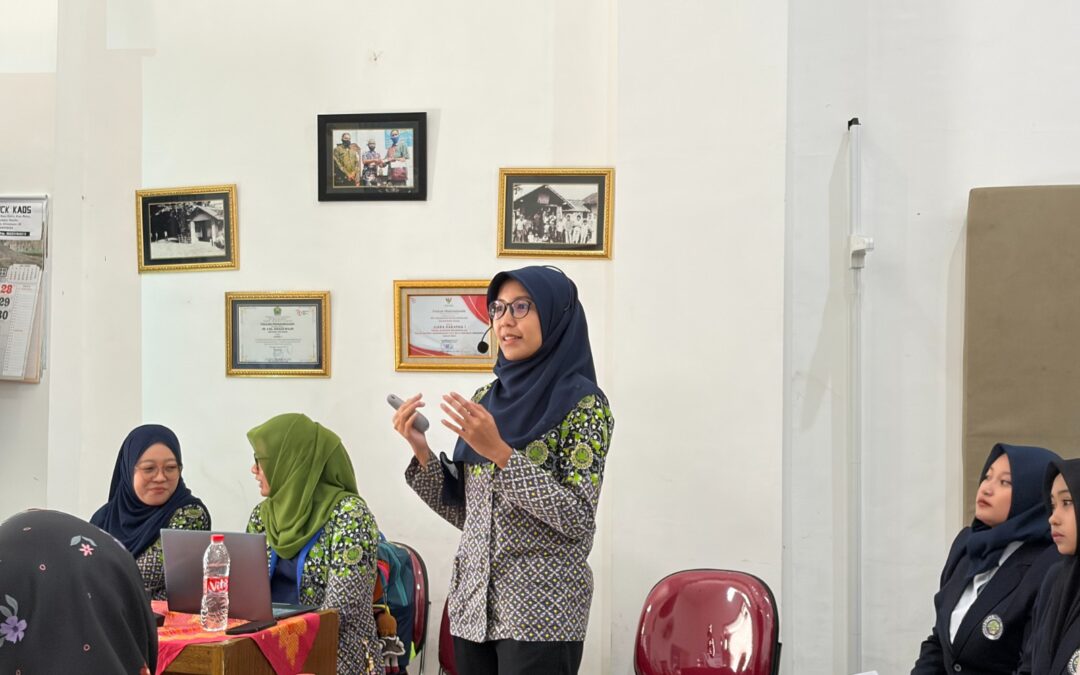 Dosen Kebidanan FK UM Berdayakan Kader Posyandu untuk Perkuat Perawatan Bayi Baru Lahir di Masyarakat